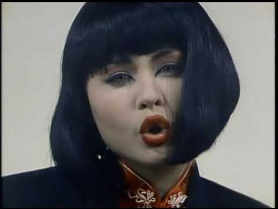 Mitsou - Les Chinois (Official Music Video)