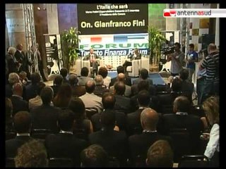TG 01.10.11 Al Taranto Finanza Forum Gianfranco Fini a tutto campo