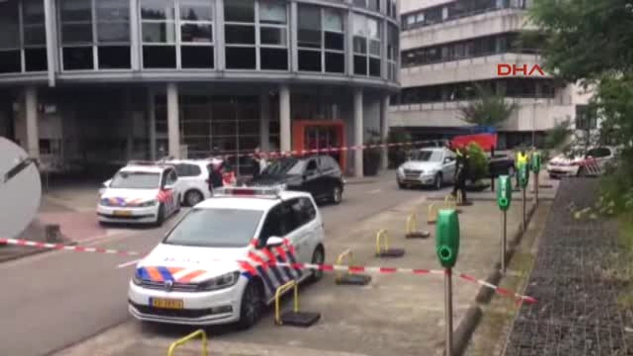 Hollanda'da Radyo İstasyonunda Rehine Krizi