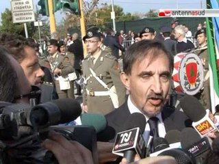 TG 04.11.11 Larussa a Bari "No a nuovo governo, non c'è bisogno di ammucchiate"