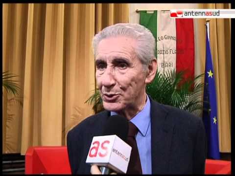 TG 09.11.11 Stefano Rodotà a Bari: E' internet a riempire le piazze