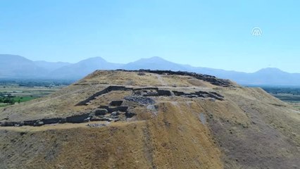 Tarihi Altıntepe Kalesi Turizme Kazandırılacak