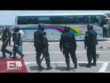 Enfrentamiento entre normalistas y policías en Guerrero / Titulares de la noche
