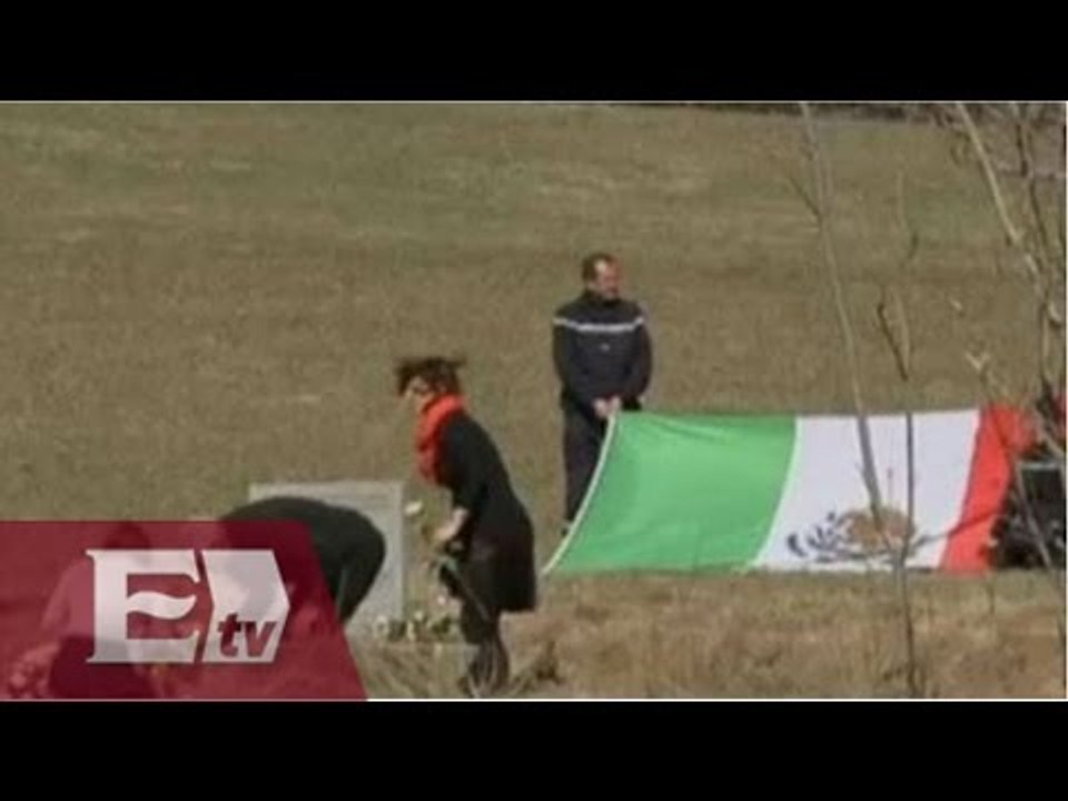 Colocan bandera de México en los alpes franceses en memoria a mexicanas fallecidas / Vianey Esquinca