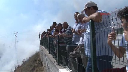 Ankara'da Korkutan Gecekondu Yangınını Mahalle Sakinleri Merak ve Panikle İzledi