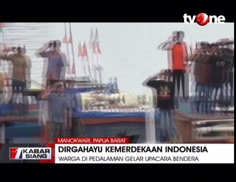Upacara HUT RI di Dasar Laut Maratua