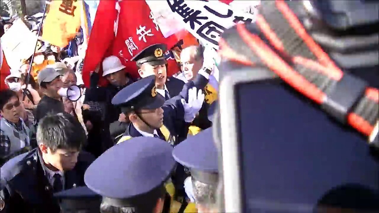 ( 検閲動画 No.002 ) 「仲間を返せ」明治公園で逮捕されたデモ参加者の解放を訴える園良太氏 [ 2013.03.09 ]