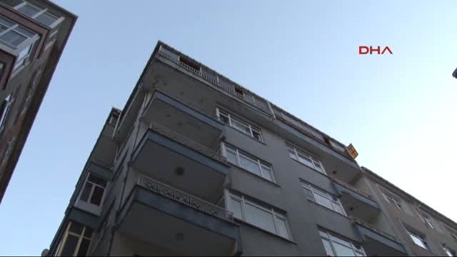 Kuyumcuyu Silahla Yaralayıp, Yaklaşık 8 Kilo Altını Alarak Kaçtılar