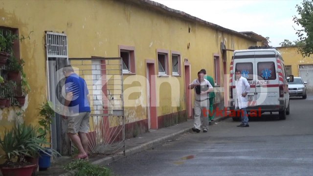 Mbyten dy fëmijë në Liqenin e Shkodrës