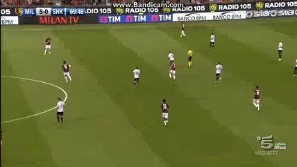 Andre Silva Acrobatic Skills AC Milan (Ita) 5-0 FK Shkendija (Moc) 17.08.2017