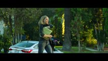 ADORABILE NEMICA Trailer italiano HD (con Shirley MacLaine e Amanda Seyfried)