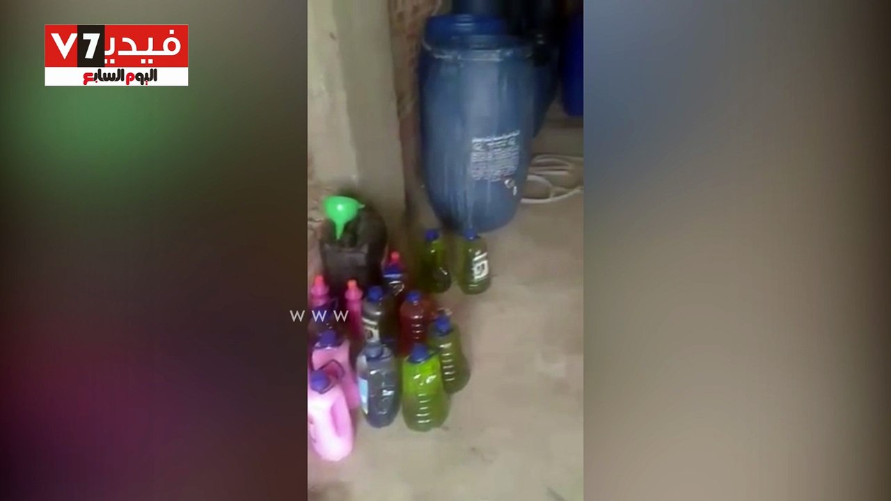 ضبط 2 طن منظفات صناعية بدون بيانات داخل مصنع بد...