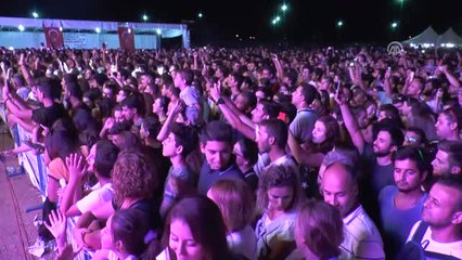 Romanyalı Şarkıcı Inna, Çanakkale'de Konser Verdi