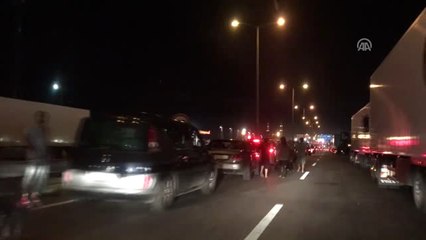 Kapıkule'de Dönüş Yoğunluğu Devam Ediyor