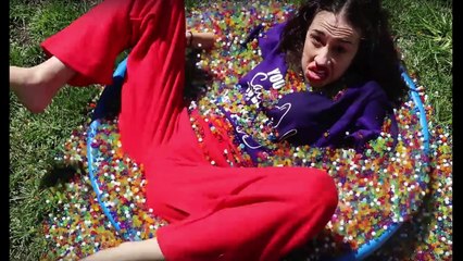 Giving Ariana Grande a Voice Lesson