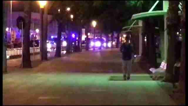 Los Mossos abaten a cuatro presuntos terroristas en un tiroteo Cambrils