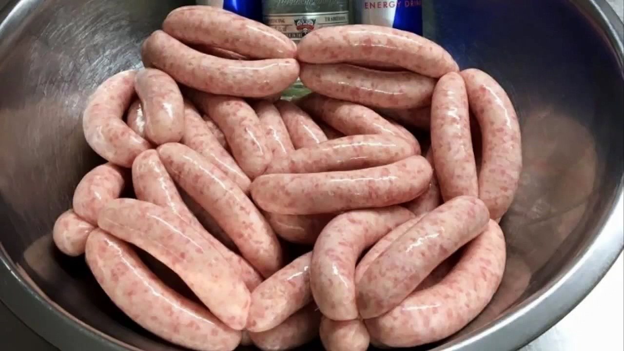 Açougue cria linguiça feita com vodca e energético