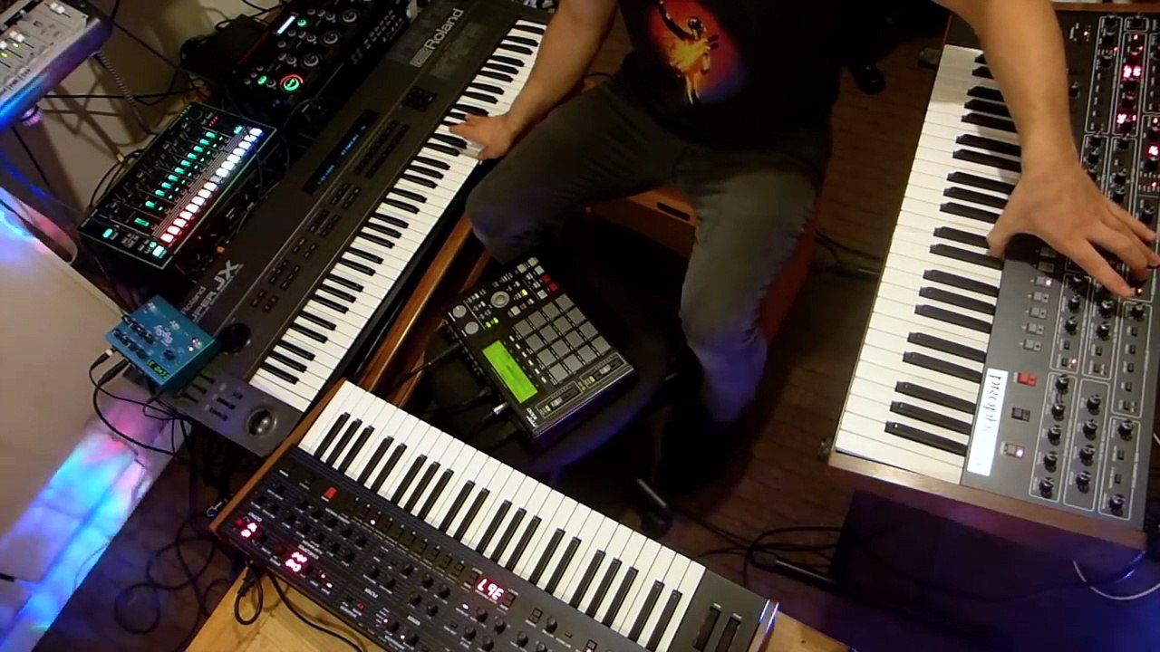 Donna Summer I Feel Love Luke Neptune remix(DSI OB 6, Prophet 6, Roland JX10, MPC1000,)