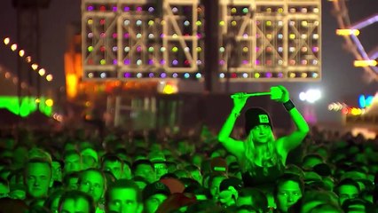 Jack Black sings When Doves Cry