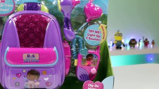 PAW PATROL Pup Everest Gets Help from Disney Jr Doc McStuffins First Responders Backpack Playset!-4ggpBh6Qf3o