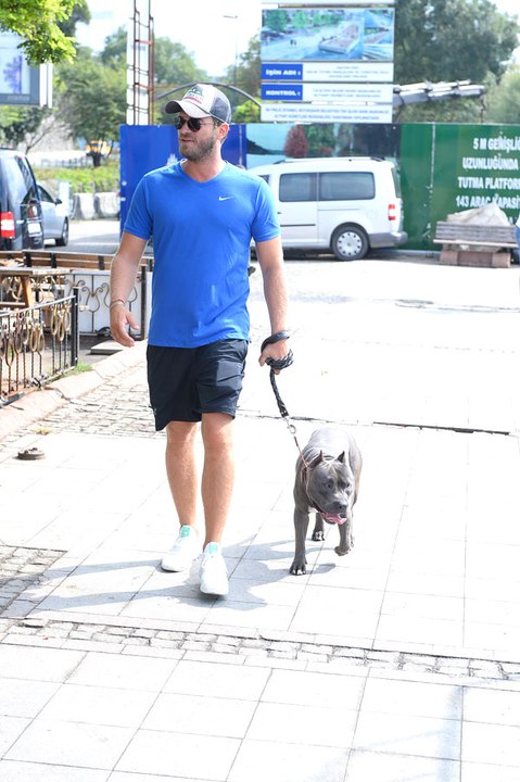 Kıvanç Tatlıtuğ'un "Çocuk İstiyor musunuz?" Sorusuna Verdiği Cevap Eşini Kızdıracak
