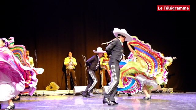 Saint-Martin-des-Champs (29). Festival destination danses au Roudour