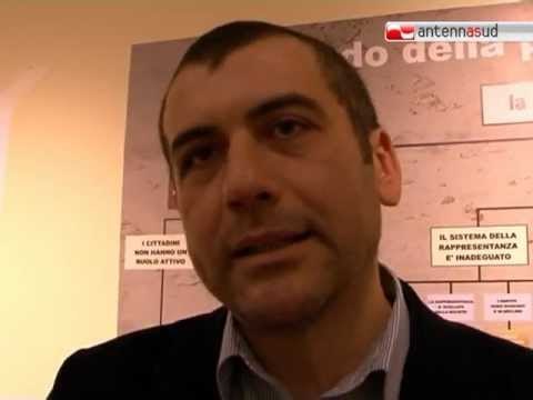 TG 19.11.11 Centosassi scagliano la prima pietra sulla politica pugliese
