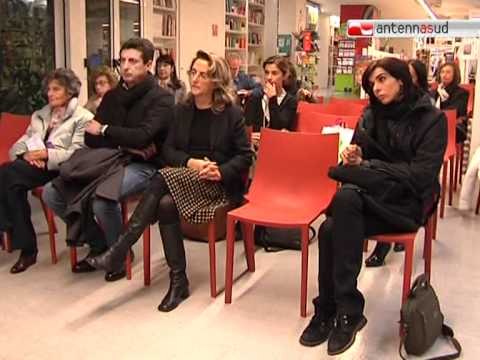 TG 22.11.11 Letizia Carrera: Le donne ancora distanti dal mondo del lavoro