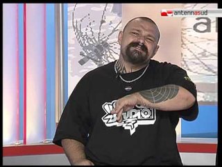 26.11.11 Il rap di Zulù dei 99 Posse ad Antenna Sud