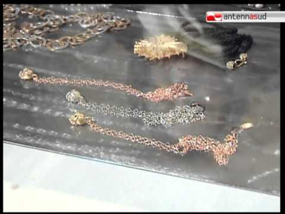 TG 28.11.11 "Gioielli che parlano" le creazioni di Simone Bath in mostra a Bari