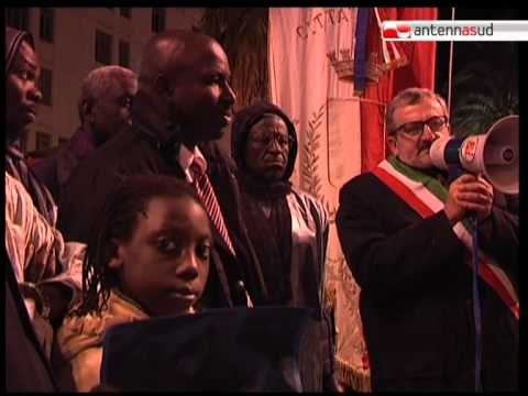 TG 19.12.11 Bari: corteo no al razzismo , è polemica