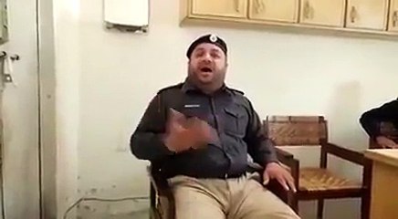 Download Video: پولیس والے نے ایسی نعت پڑھی کہ جسے آپ کا دل بار بار سننے کو چاہے گا۔ ویڈیو: اسد قریشی۔ لاہور