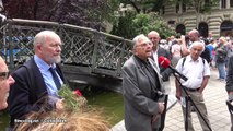 Nagy Imre kivégzésének évfordulóján a miniszterelnök emlékművénél Mécs Donáth és Császy be