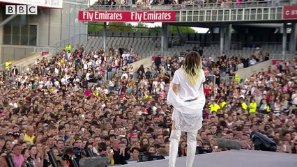 Miley Cyrus - Inspired  (Manchester)