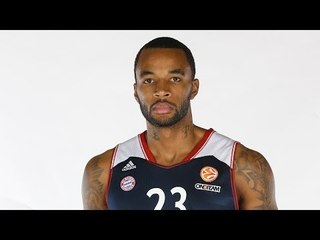 Block of the night: Malcolm Delaney, FC Bayern Munich