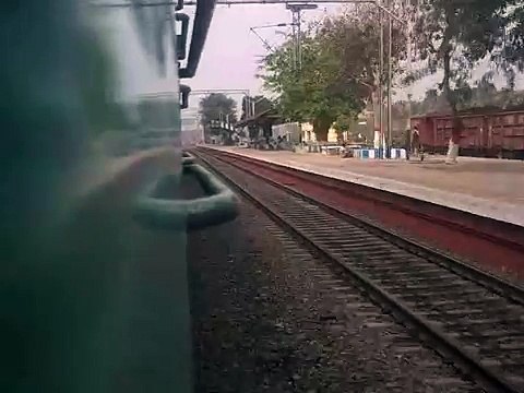 3151 Up Jammu Tawi Express doing 110 KMPH at Janai Road.3gp