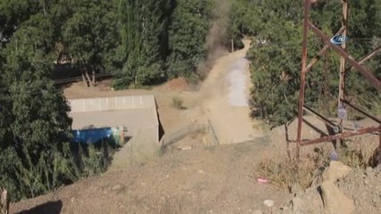 Teröristlerin Köprüye Yerleştirdiği Patlayıcı Böyle İmha Edildi