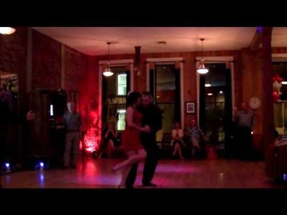 Donna Tielsch y Carlos Neuman en  Tango by The River