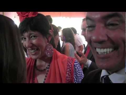 Color y diversion flamenca en la Feria de Sevilla. Caseta El Rincon