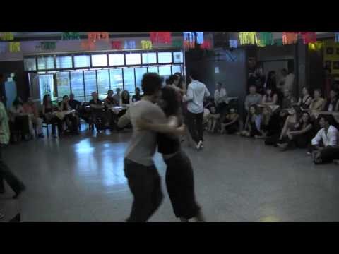 Vals de cumple de Natasha en El Motivo Tango