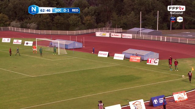 Corner tiré au second poteau mais la tête est bien captée par le gardien de Cholet