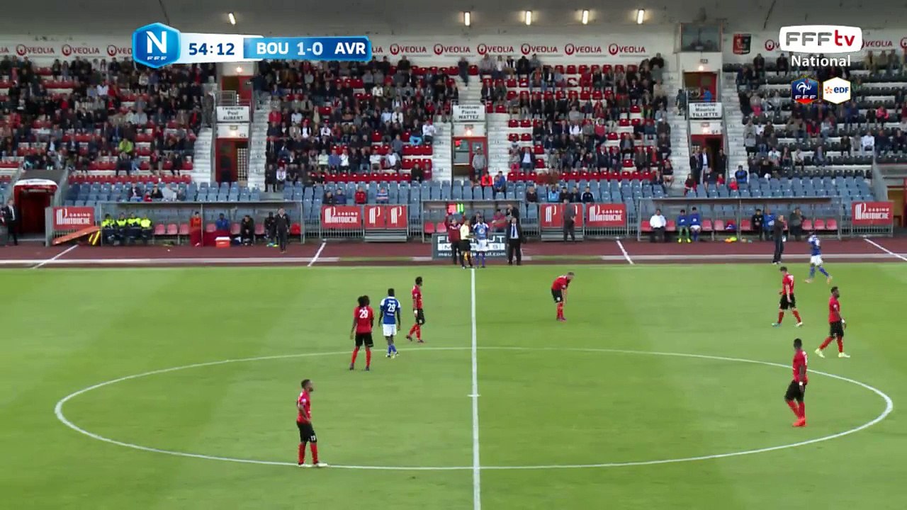 Premier changement de ce match