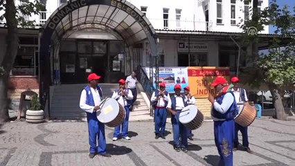 Domaniç Yağlı Güreşlerine Davullu Zurnalı Davet