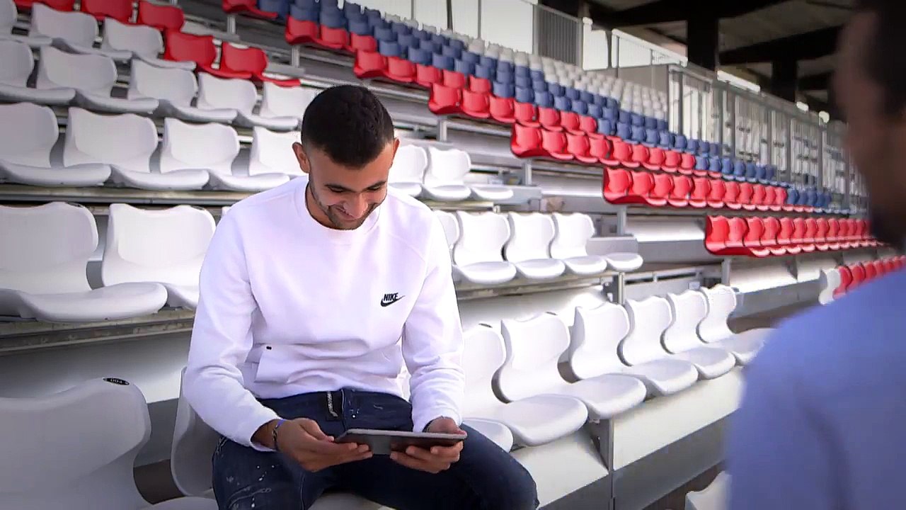 Canal Football Club - Quand Rachid Ghezzal re?oit un message de Riyad Mahrez