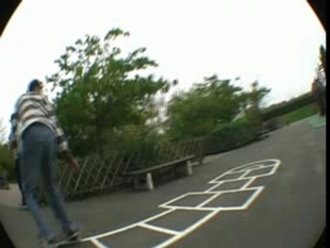 Line adrien et se casse la guele