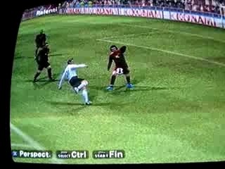 pes6 crouch volée