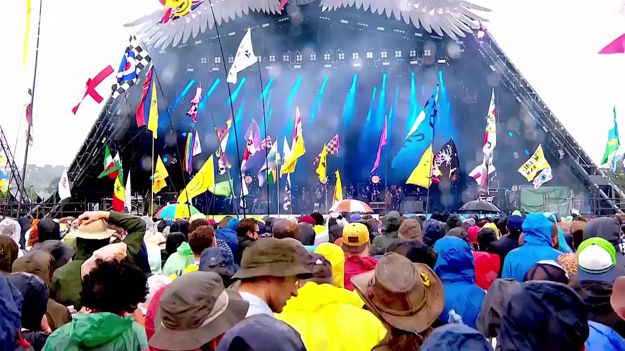 All Over The World Jeff Lynnes ELO Live with Rosie Langley and Amy Langley, Glastonbury 2