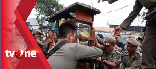 Lagi, Petugas Menertibkan Pedagang dan Kendaraan yang Menggunakan Trotoar