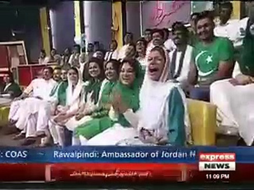Great Response By Aftab Iqbal On Nawaz Sharif's Statement Mujhe Kyun Nikala