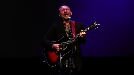 Colin Hay performs Down Under (Men At Work) at the Santa Cruz Guitar 40th Anniversary Conc